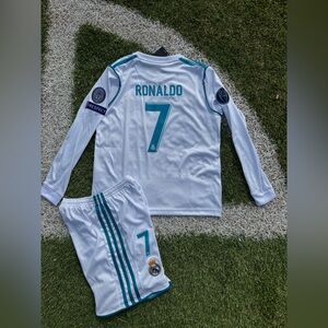 Real Madrid Ronaldo 7 Kids White Soccer Jersey Set